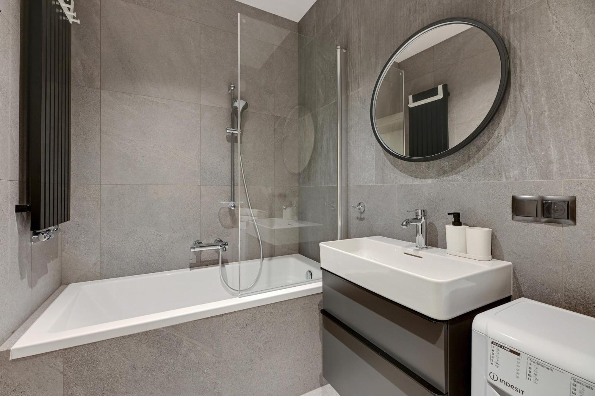 Scala City Center Apartments & Studio By Lion Apartments Гданск Екстериор снимка